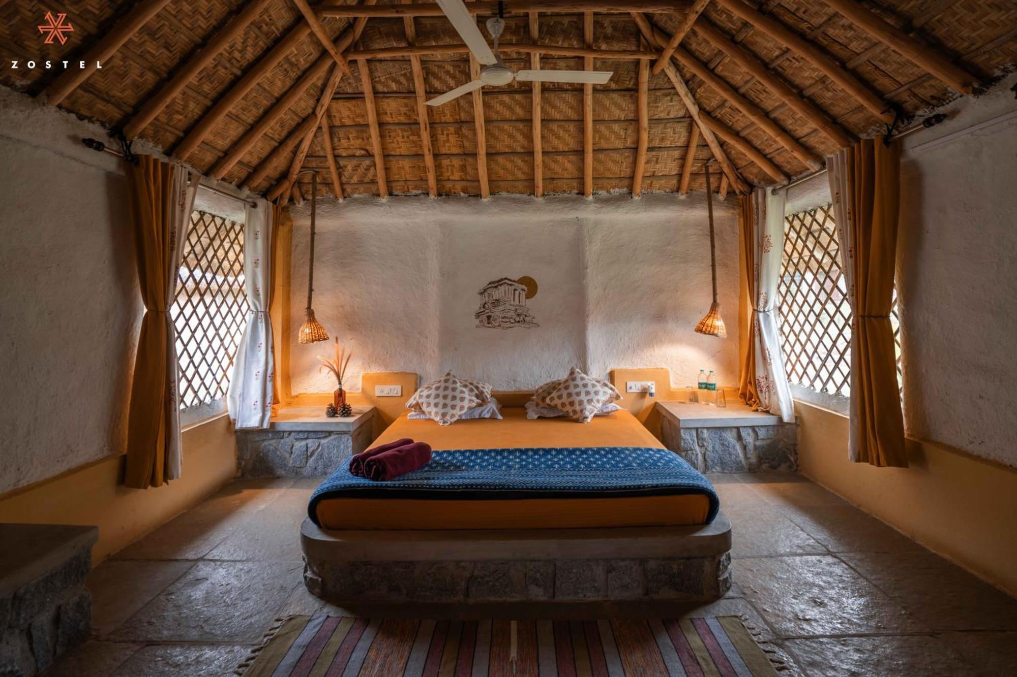 Zostel Hampi Hostel Buitenkant foto